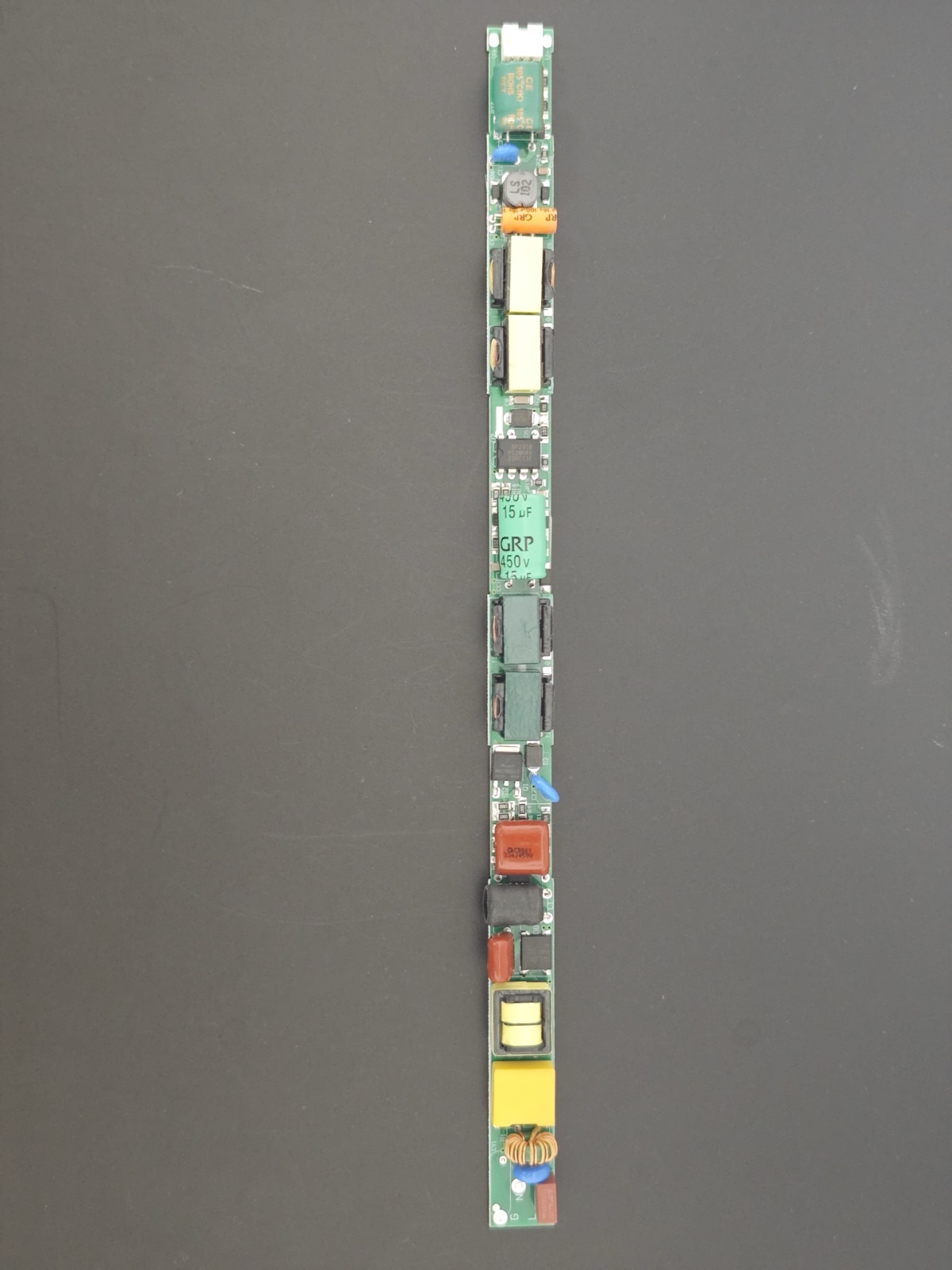 F061 · Profilo lineare